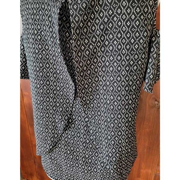 Meraki Women’s L Cold Shoulder Black Top Cream Floral Flutter Sleeves Cape Back - Picture 12 of 16